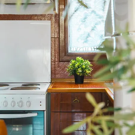 Ekavi * Kalyves Polygyrou