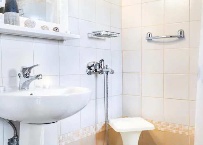 Ekavi Kalyves Polygyrou