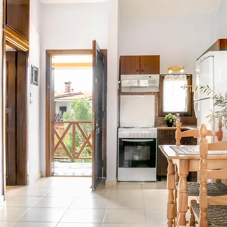 Ekavi Kalyves Polygyrou